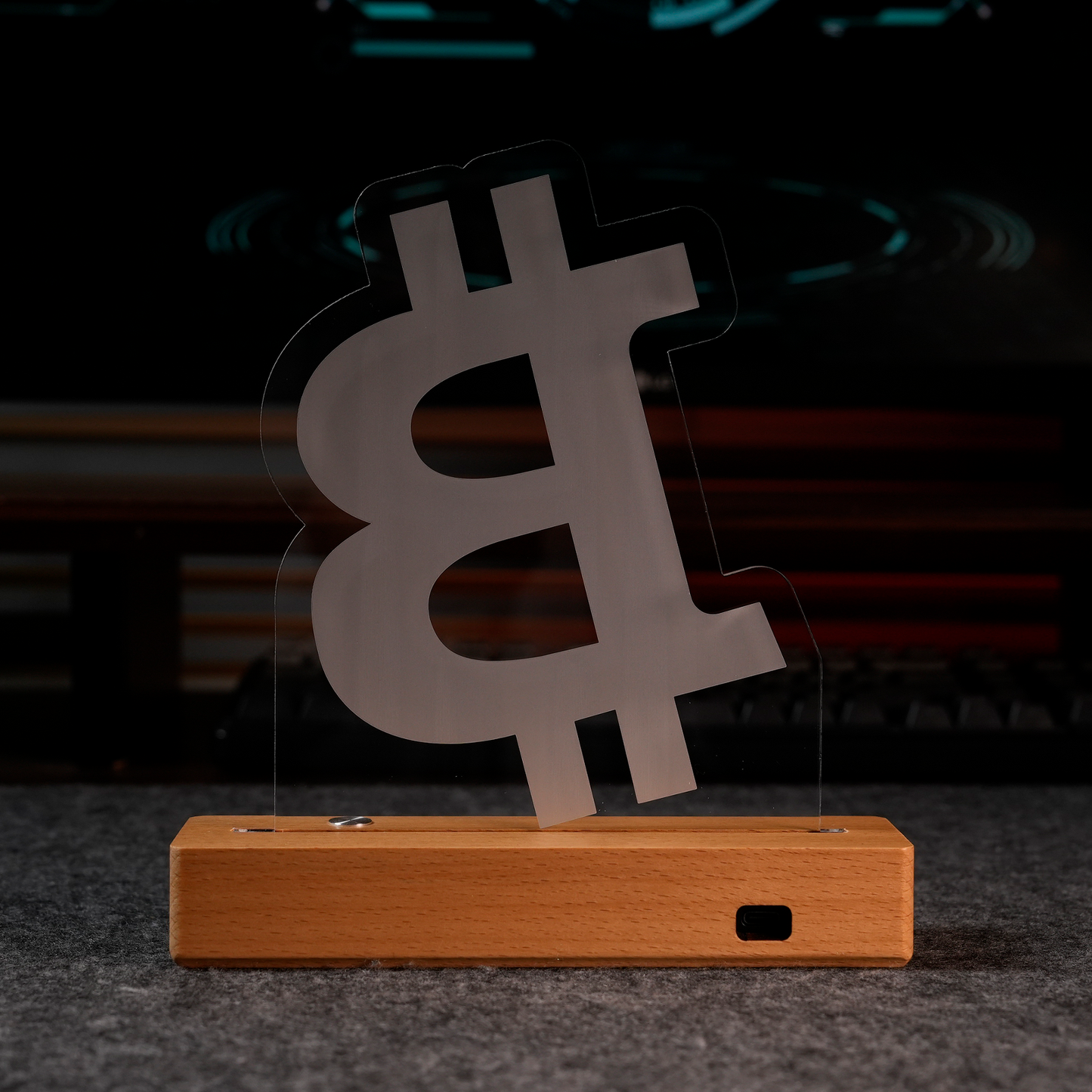 Bitcoin Logo Night Light – 7.1" Color-Changing LED Desk Lamp with Wood Base